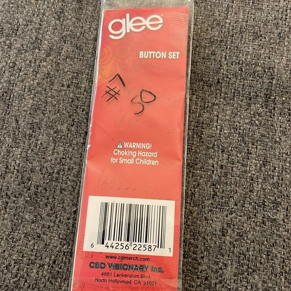 Glee 4 Button Set - Picture 4 of 4